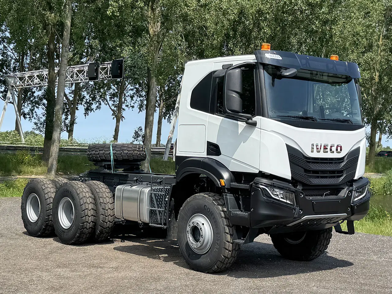 Iveco T-Way AT720T47WTH Tractor Head 6x6 8