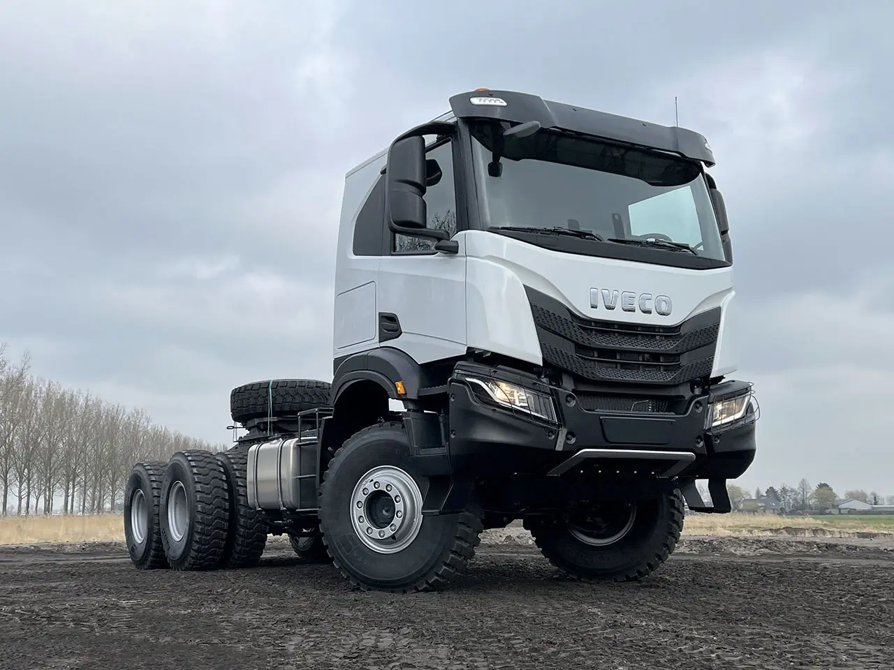 Iveco T-Way AT720T47WTH 6x6 Tractor Head 4