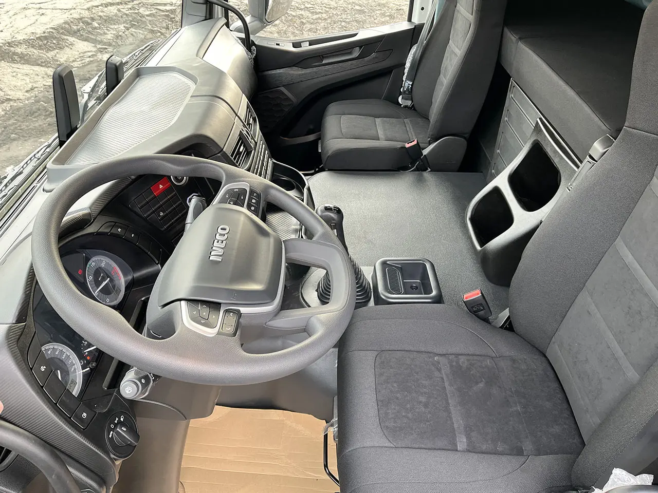 Iveco T-Way AT720T47WTH Tractor Head 6x6 8