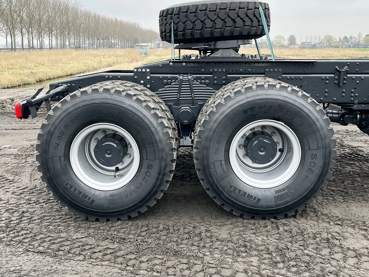 Iveco T-Way AT720T47WTH 6x6 Tractor Head 13