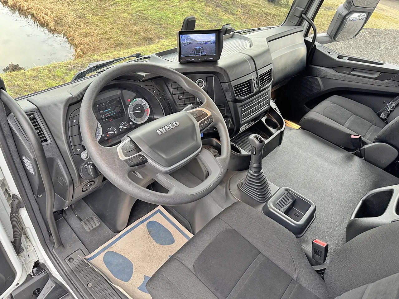 Iveco T-Way AT720T47WTH 6x6 Tractor Head