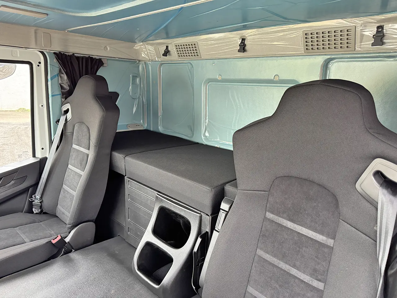 Iveco T-Way AT720T47WTH 6x6 Tractor Head 10