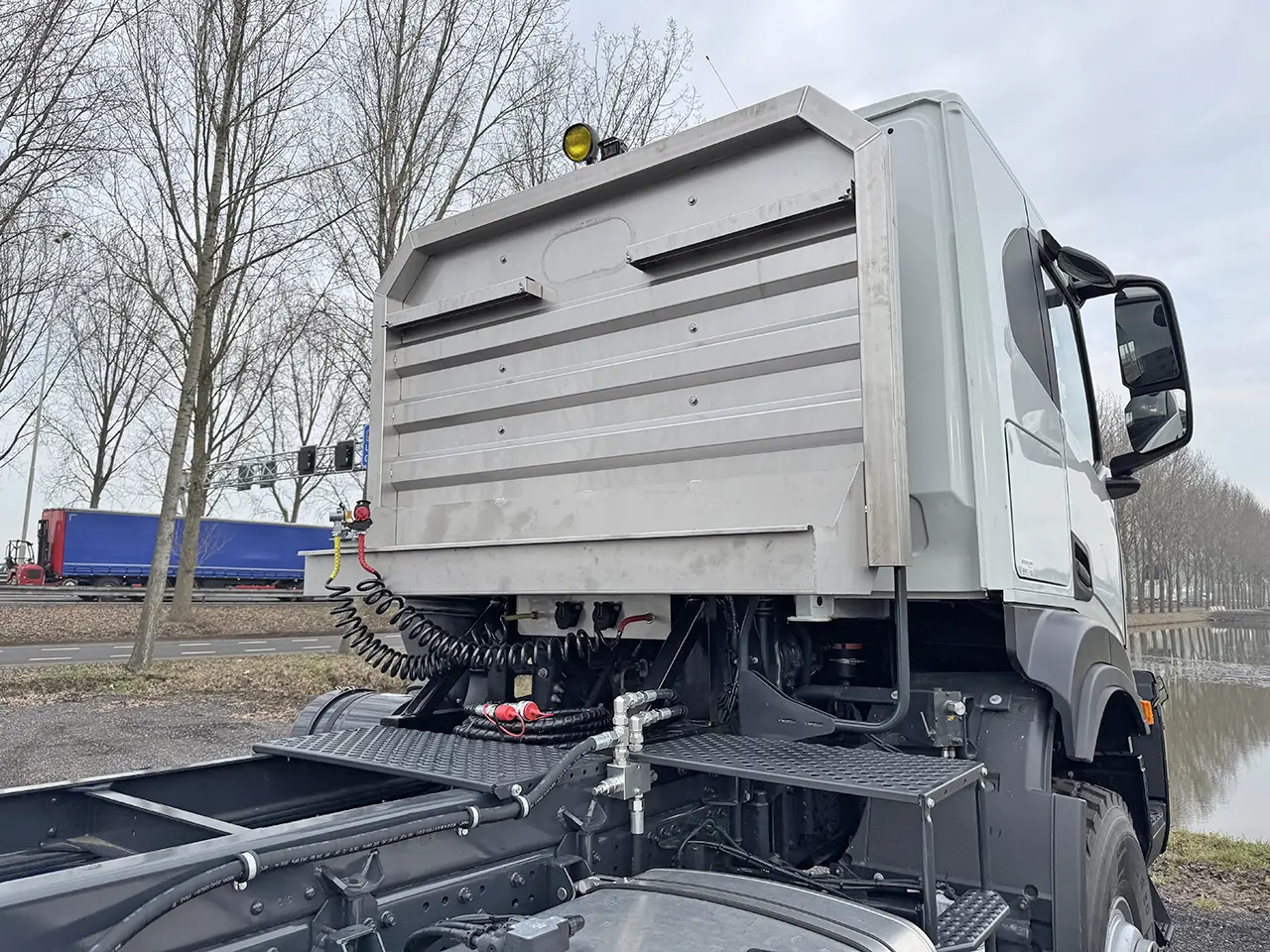 Iveco T-Way AT720T47WTH 6x6 Tractor Head 16