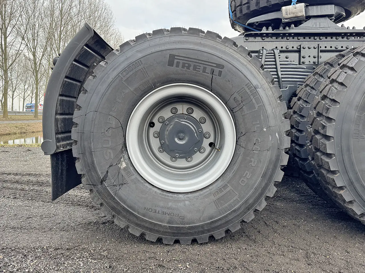 Iveco T-Way AT720T47WTH 6x6 Tractor Head 18