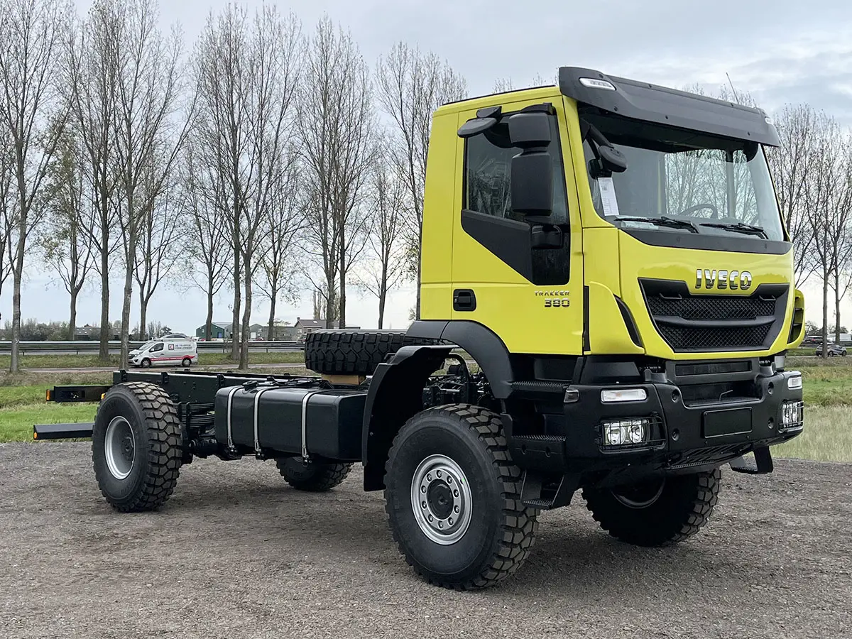 Iveco Trakker AD190T38WH-4500 ADR 4x4 Chassis Cabin 4