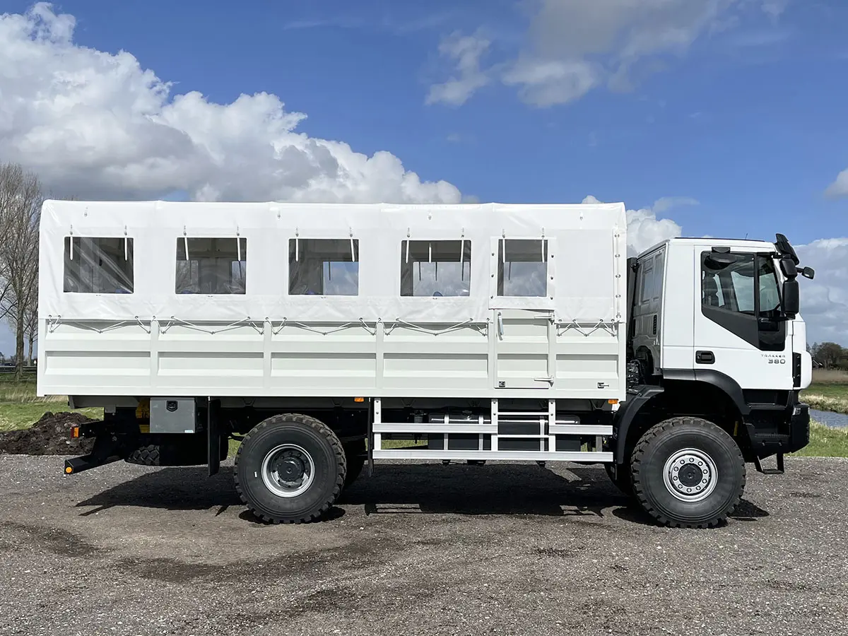 Iveco Trakker AD190T38WH Midi bus 4x4 5