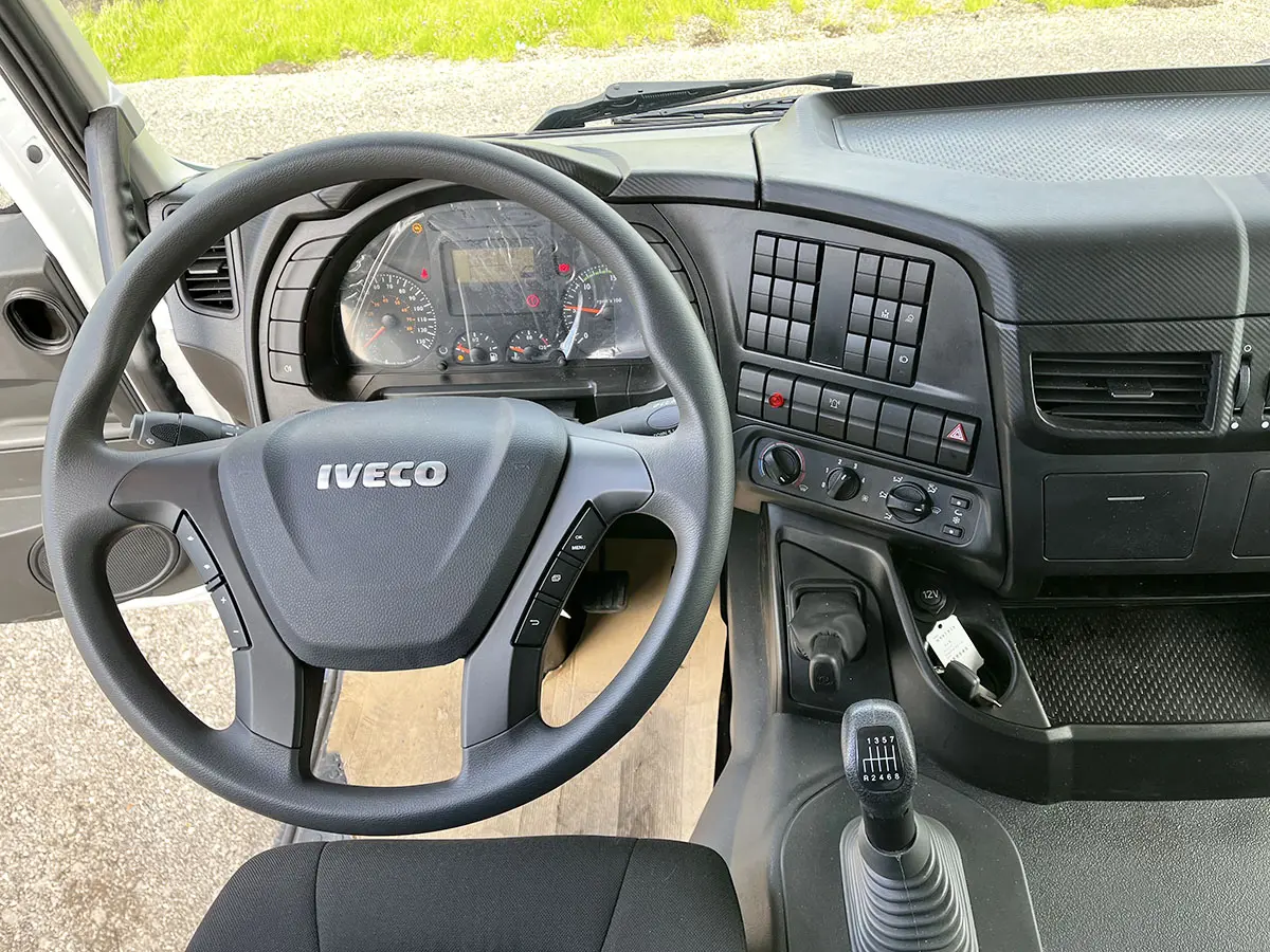 Iveco Trakker AD190T38WH Midi bus 4x4 9