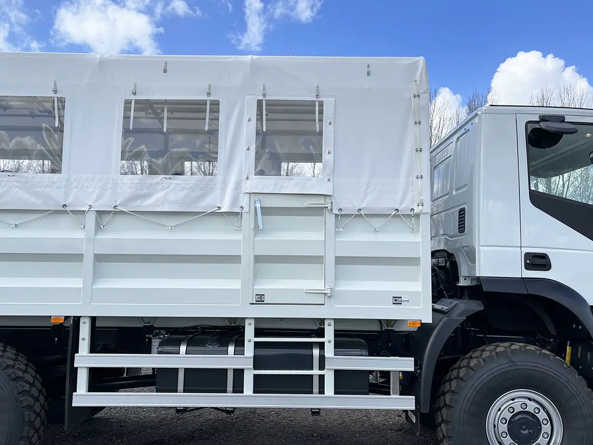 Iveco Trakker AD190T38WH 4x4 Midi Bus 10