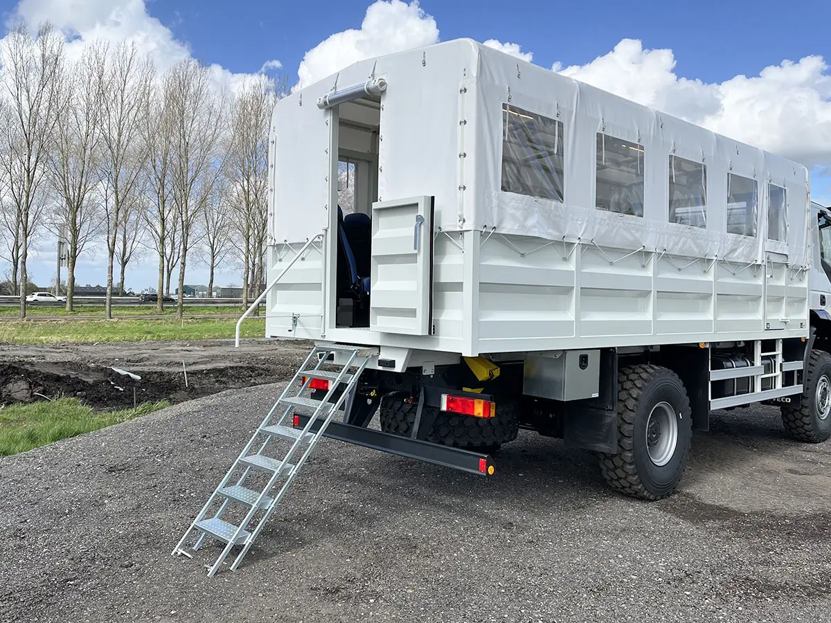 Iveco Trakker AD190T38WH 4x4 Midi Bus 15