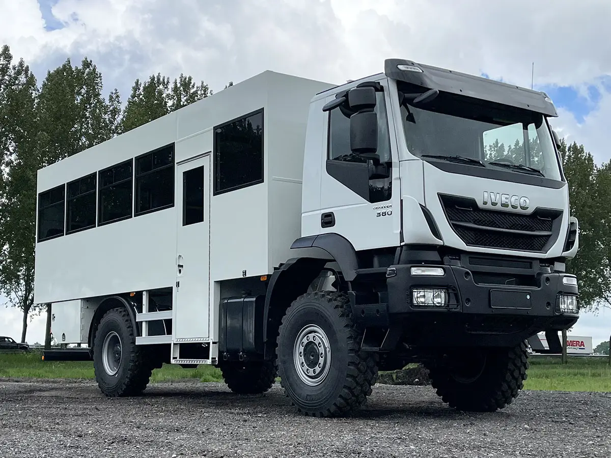 Iveco Trakker AD190T38WH 4x4 Midi Bus 4