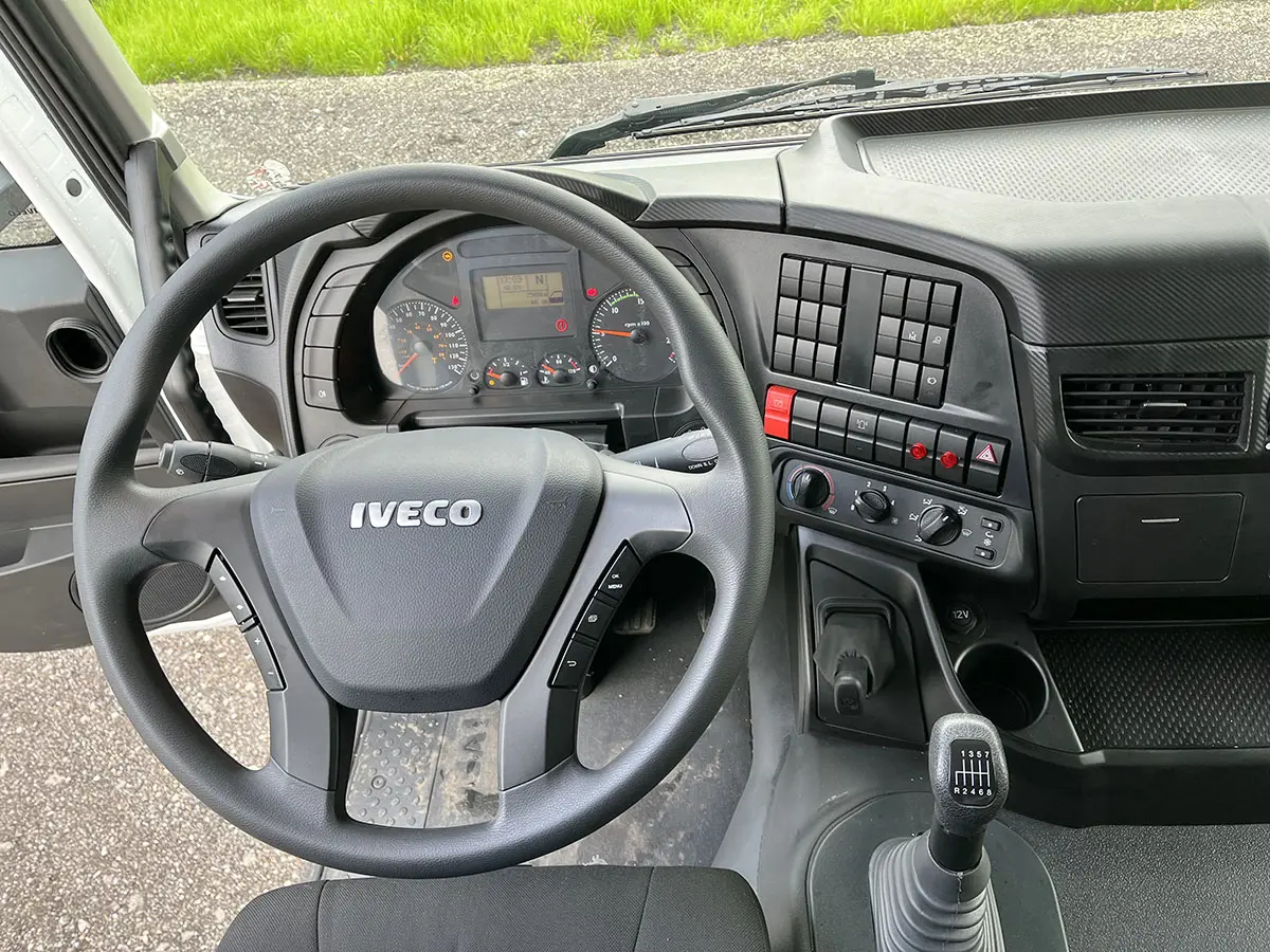 Iveco Trakker AD190T38WH Midi bus 4x4 9
