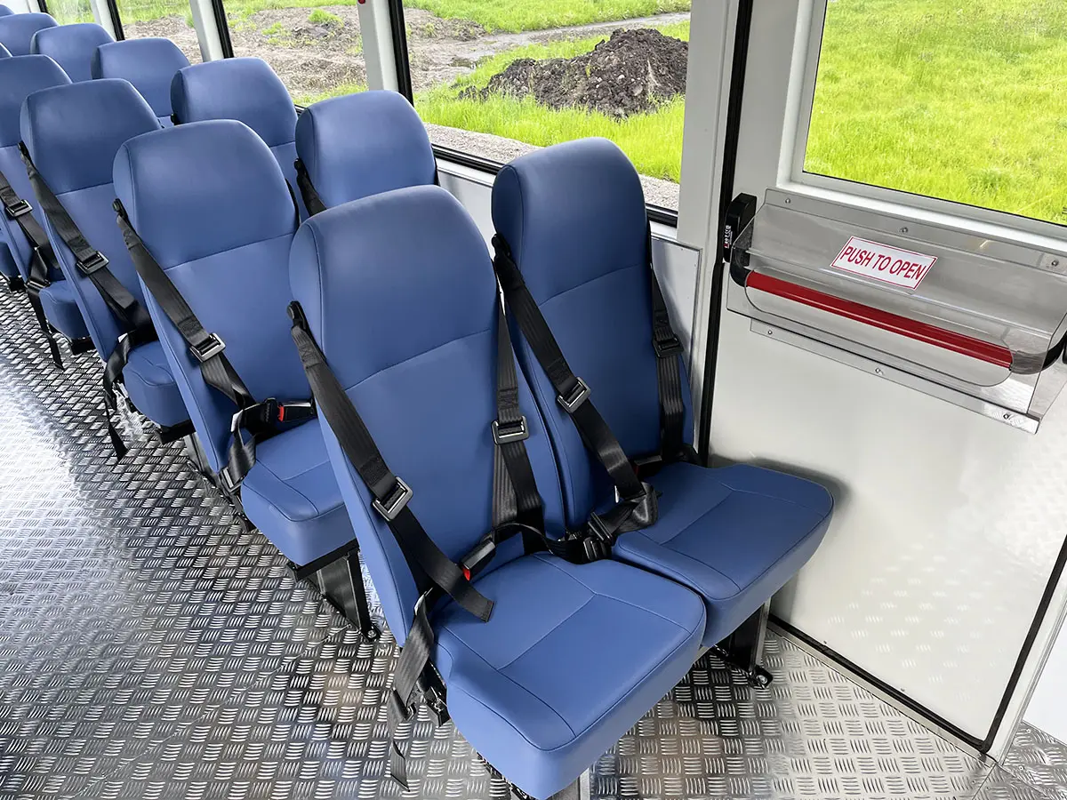 Iveco Trakker AD190T38WH 4x4 Midi Bus 16