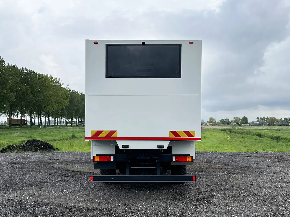 Iveco Trakker AD190T38WH 4x4 Midi Bus 19