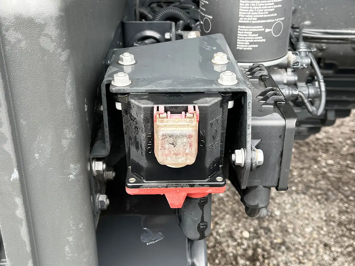 Iveco Trakker AD190T38WH AT ADR 4x4 Fuel Tank Truck 16