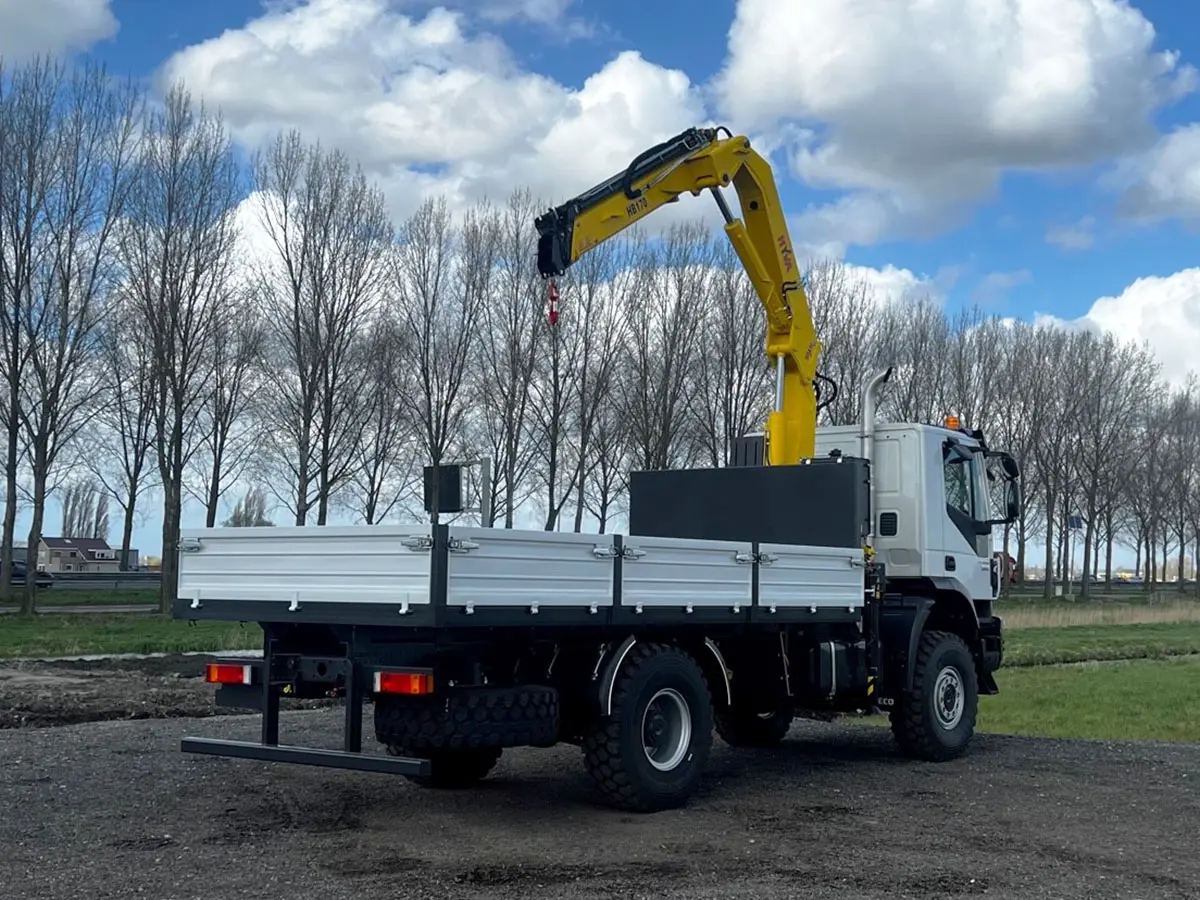 Iveco Trakker AD190T38WH AT Hyva HB170 Crane Truck 4x4 16