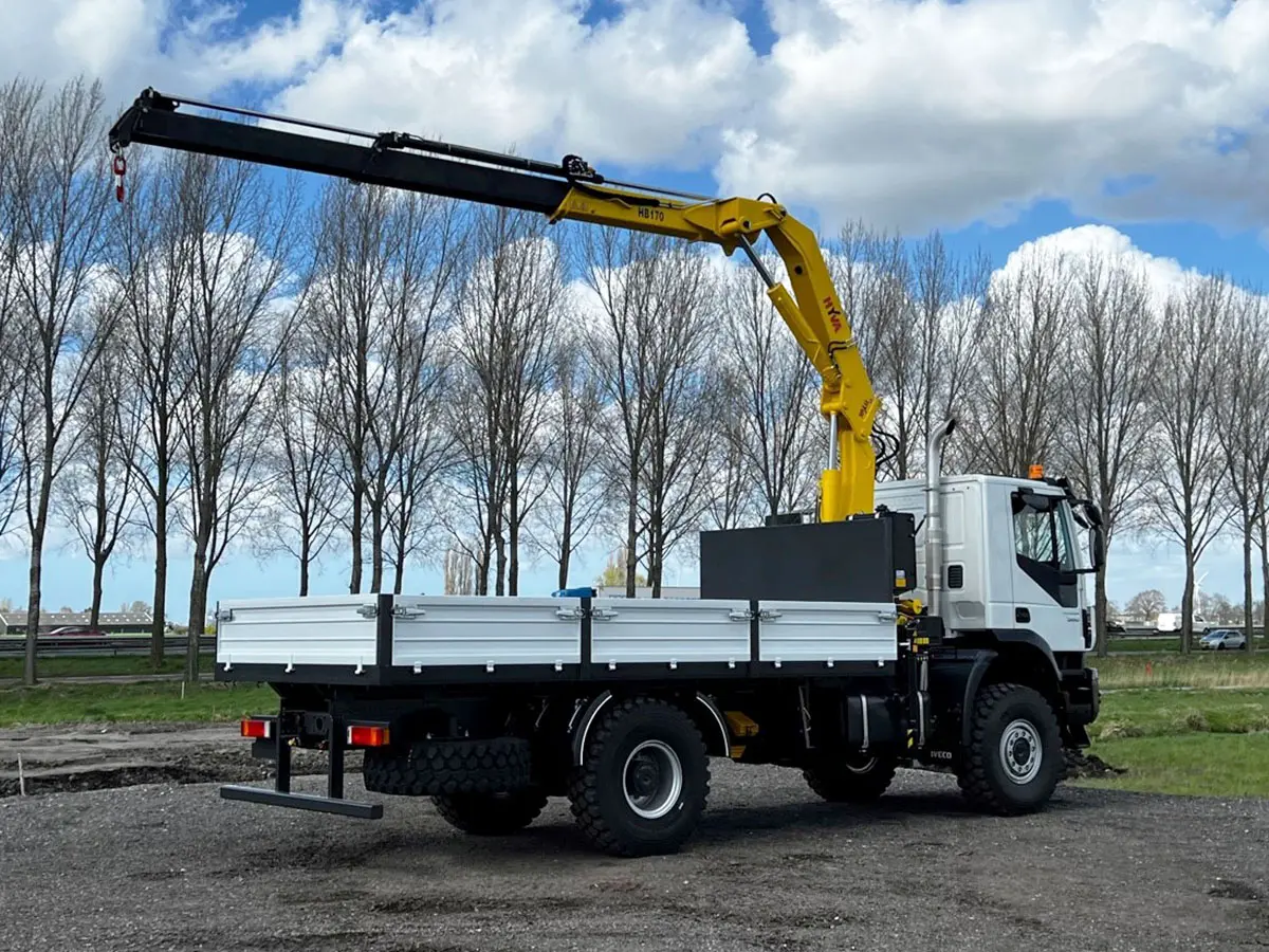 Iveco Trakker AD190T38WH AT Hyva HB170 Crane Truck 4x4 18