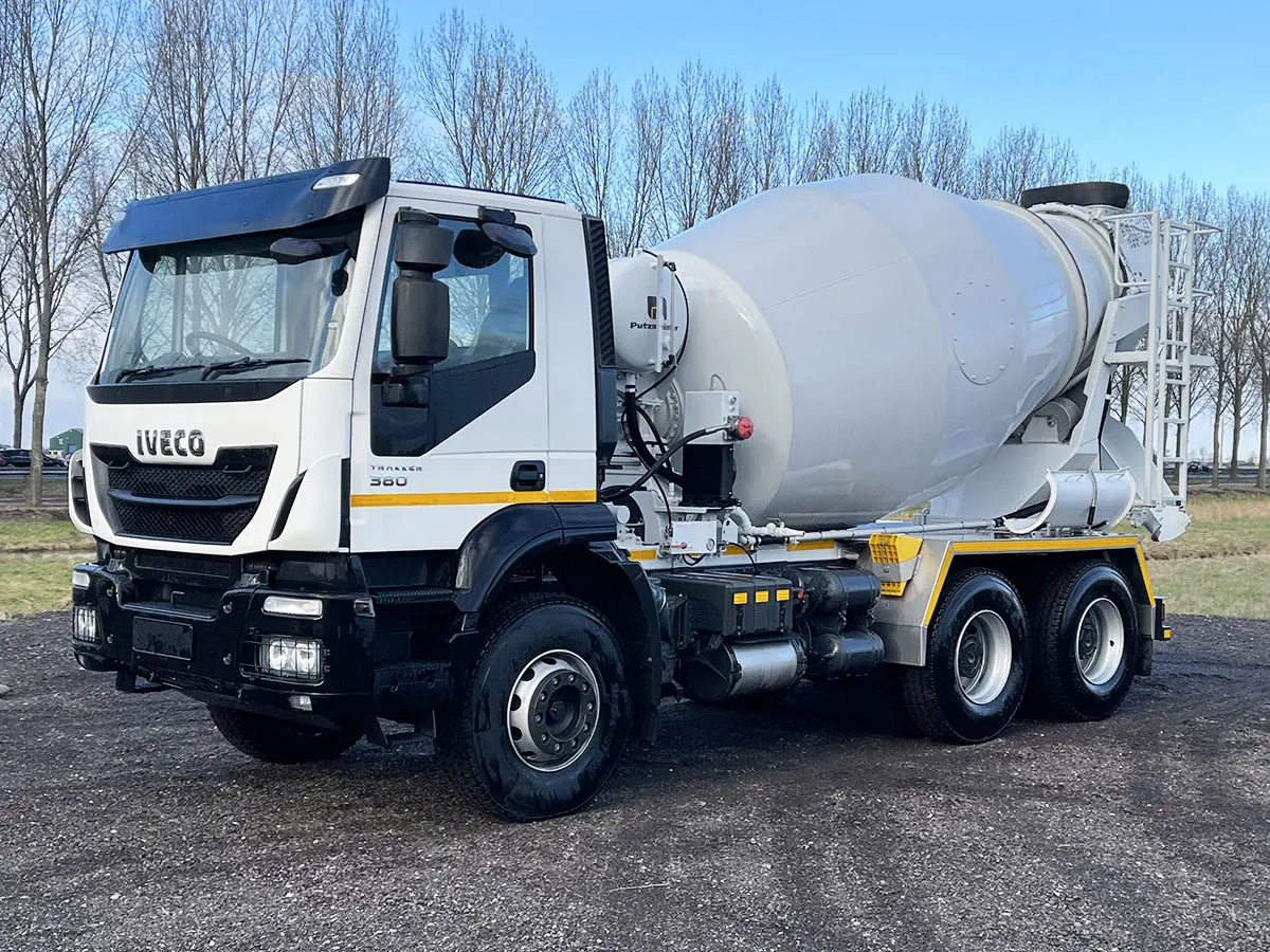 Iveco Trakker AD380T38H 6x4 Concrete Mixer