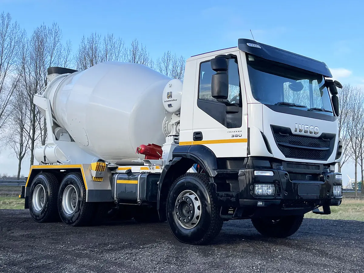 Iveco Trakker AD380T38H Concrete Mixer 6x4 4