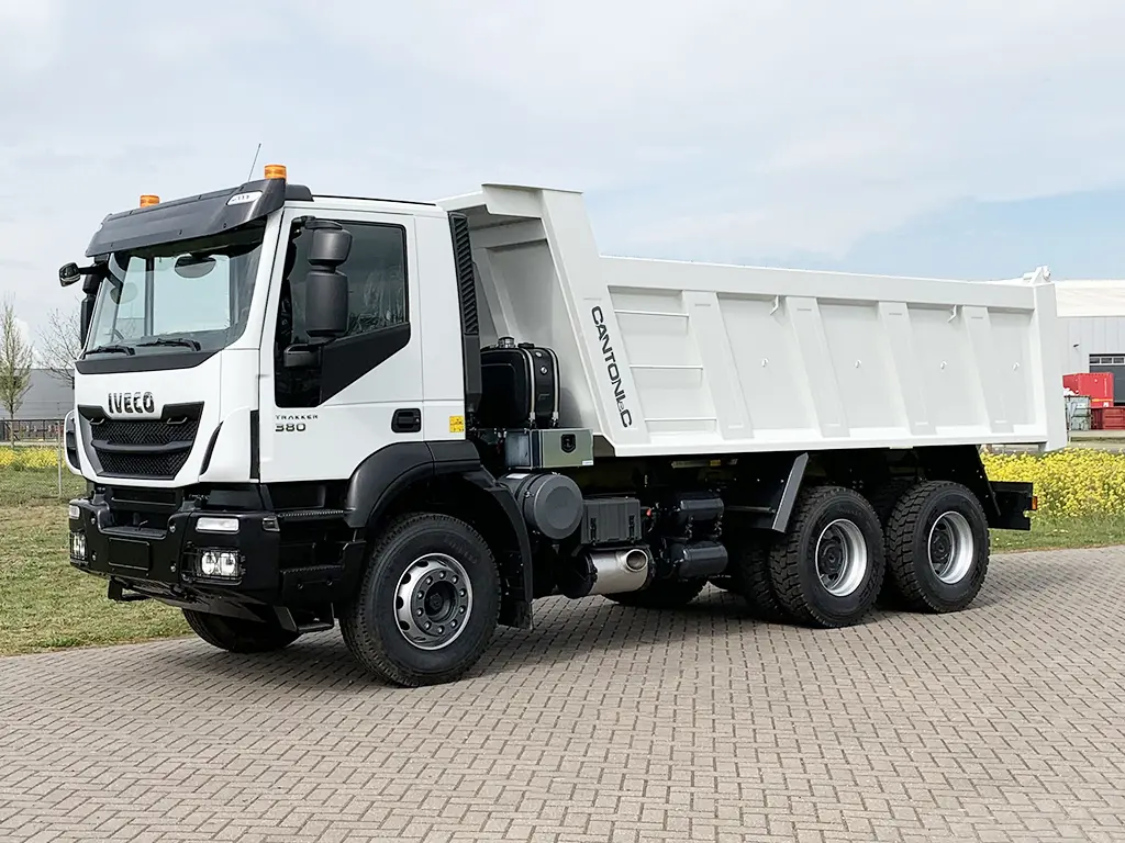 Iveco Trakker AD380T38H 6x4 Tipper Truck 1