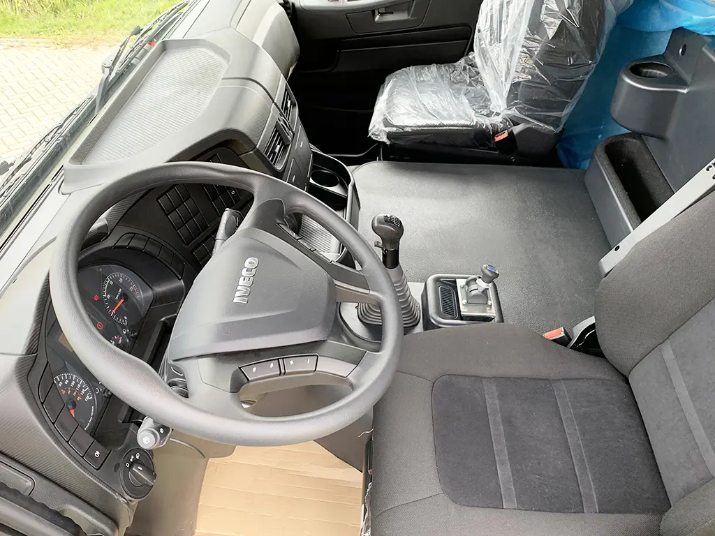 Iveco Trakker AD380T38H Tipper Truck 6x4 7