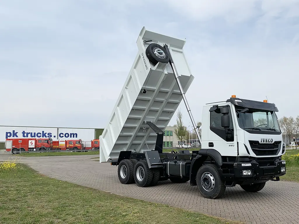 Iveco Trakker AD380T38H 6x4 Tipper Truck 10