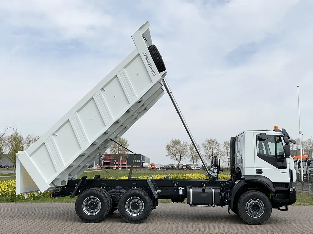 Iveco Trakker AD380T38H 6x4 Tipper Truck 11