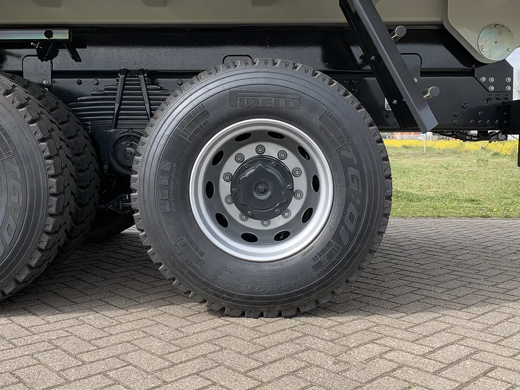 Iveco Trakker AD380T38H Tipper Truck 6x4 15