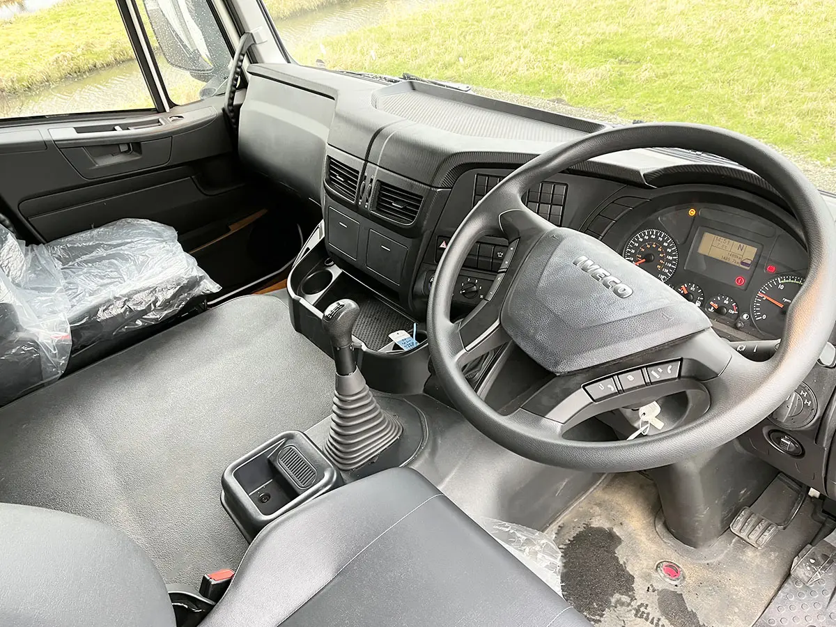 Iveco Trakker AD380T38H 6x4 Tipper Truck 8