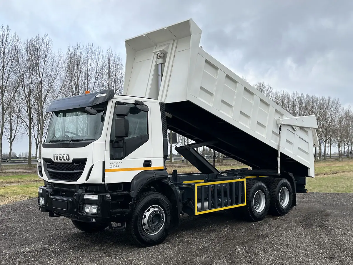 Iveco Trakker AD380T38H 6x4 Tipper Truck 10