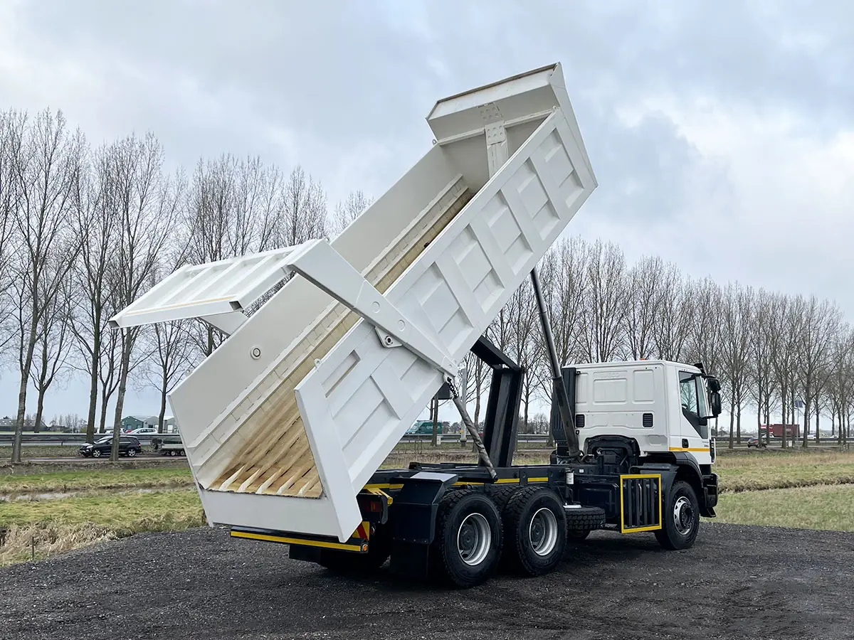 Iveco Trakker AD380T38H Benne basculante 6x4 13