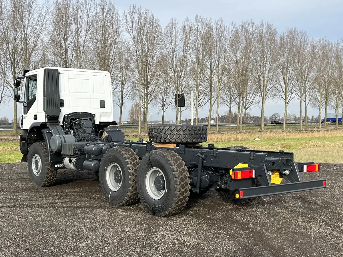 Iveco Trakker AD380T38WH-3820 Chassis Cabin 6x6 3