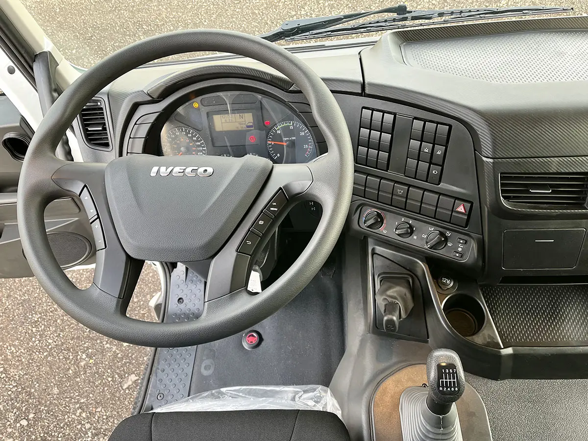 Iveco Trakker AD380T38WH-3820 Chassis Cabin 6x6 9