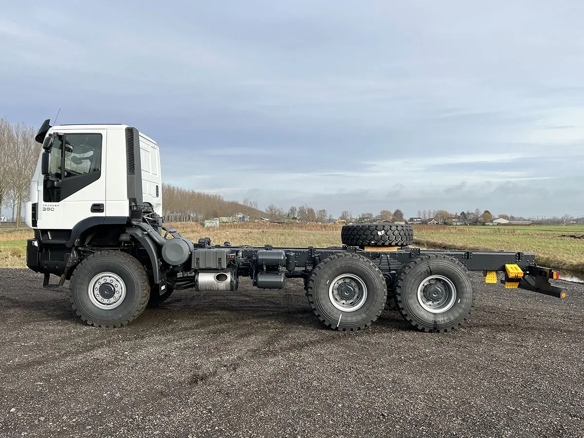 Iveco Trakker AD380T38WH 6x6 Chassis Cabin