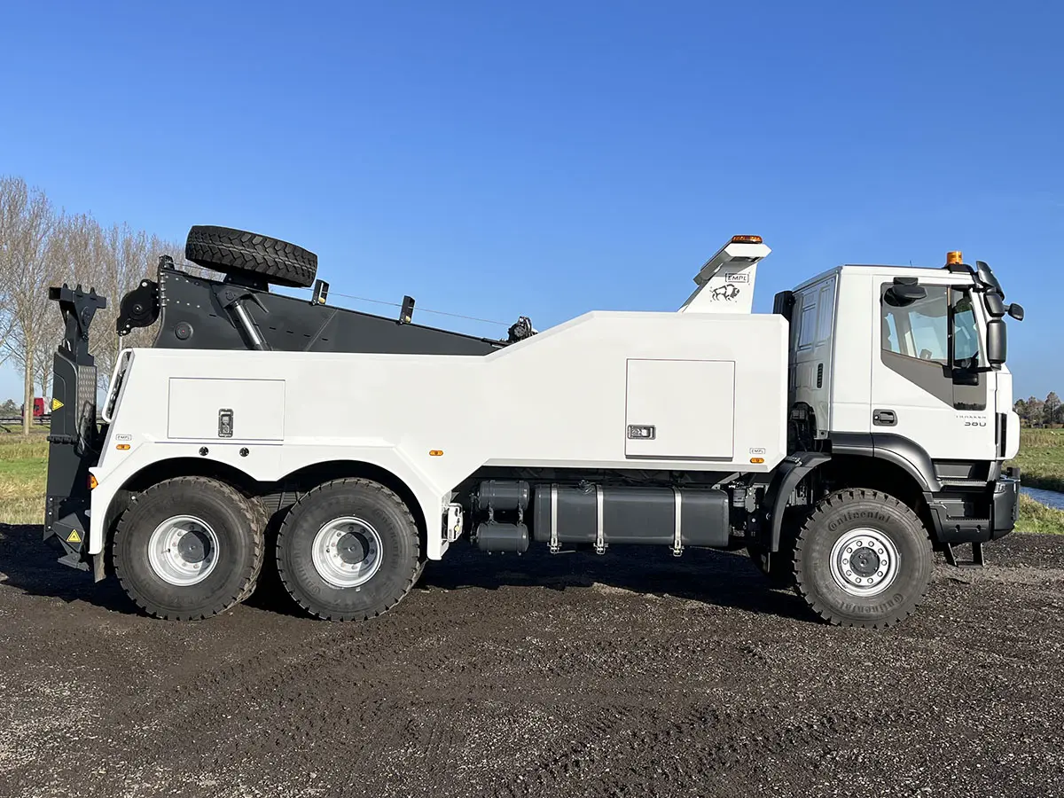 Iveco Trakker AD380T38WH Dépanneuse 6x6 5