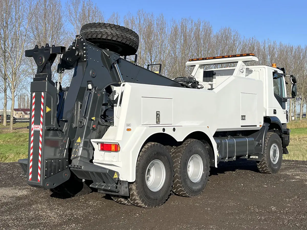 Iveco Trakker AD380T38WH 6x6 Recovery Truck 6