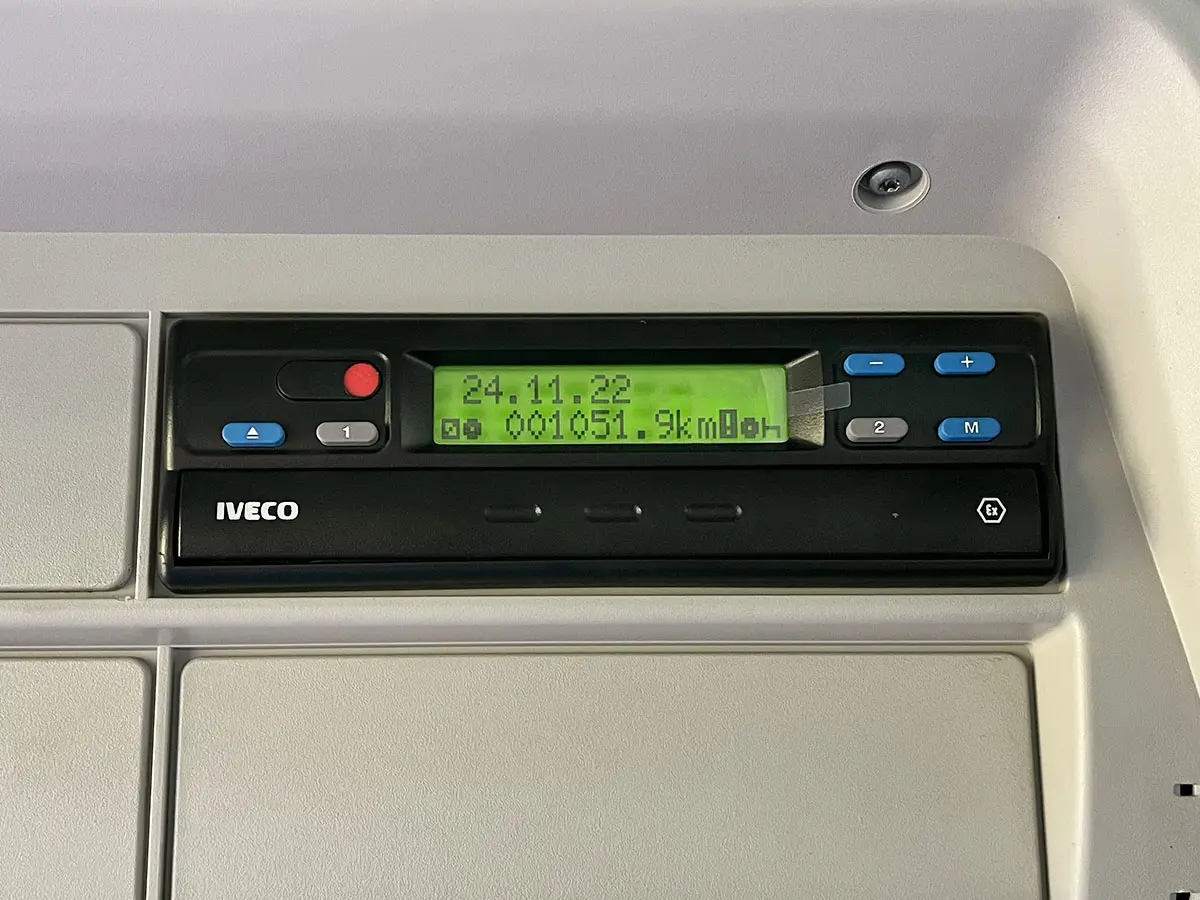 Iveco Trakker AD380T38WH 6x6 Recovery Truck 10