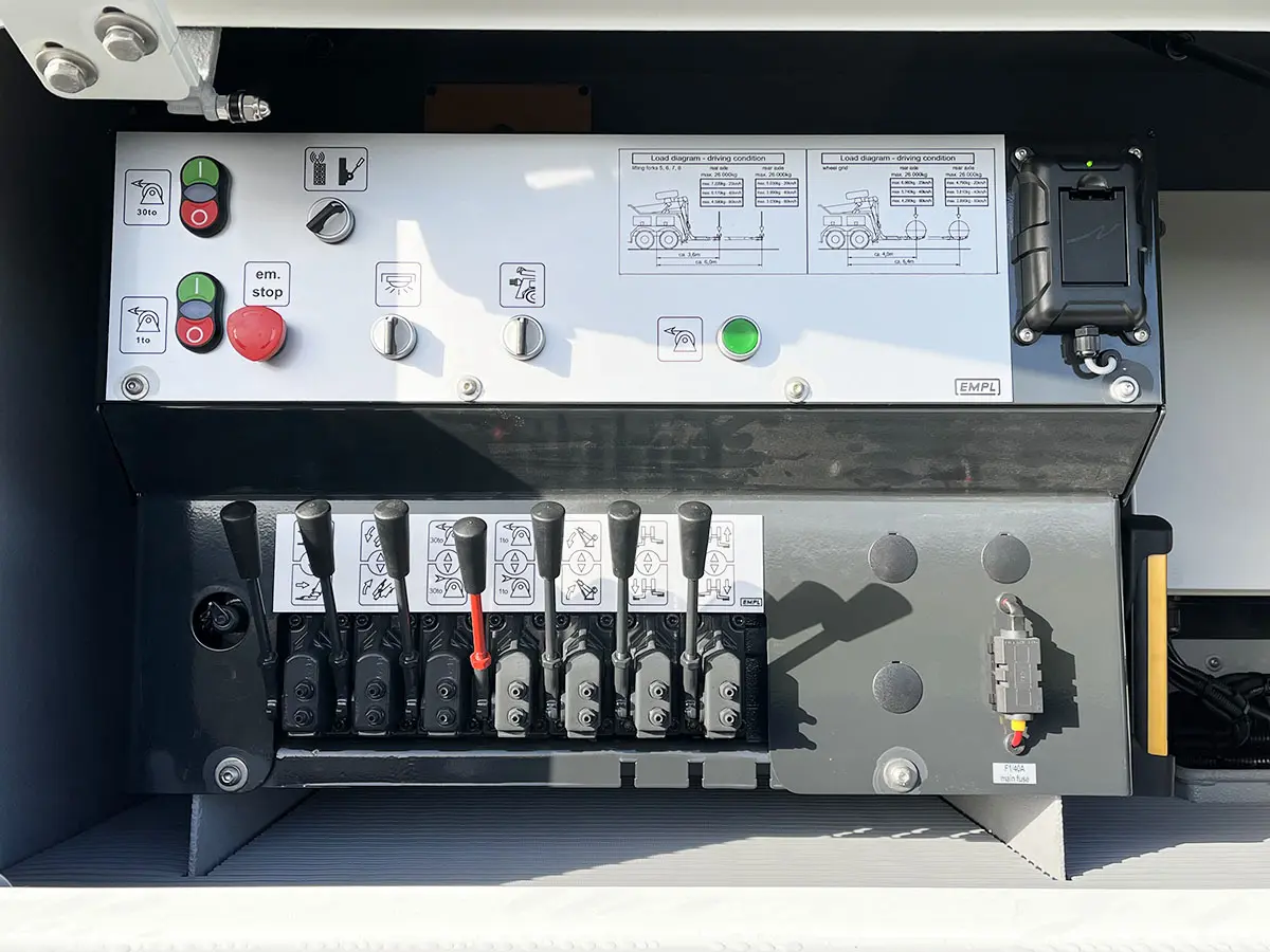 Iveco Trakker AD380T38WH 6x6 Recovery Truck 13