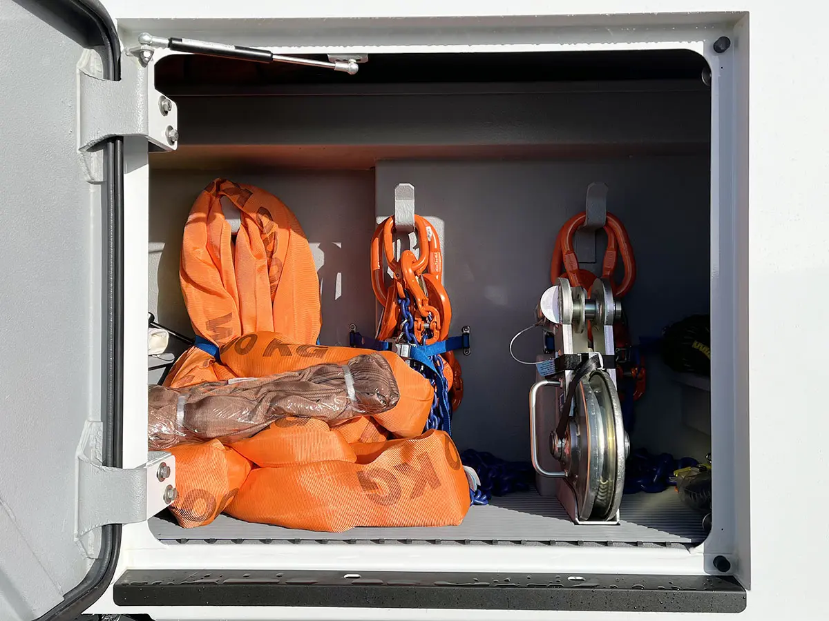 Iveco Trakker AD380T38WH 6x6 Recovery Truck 14