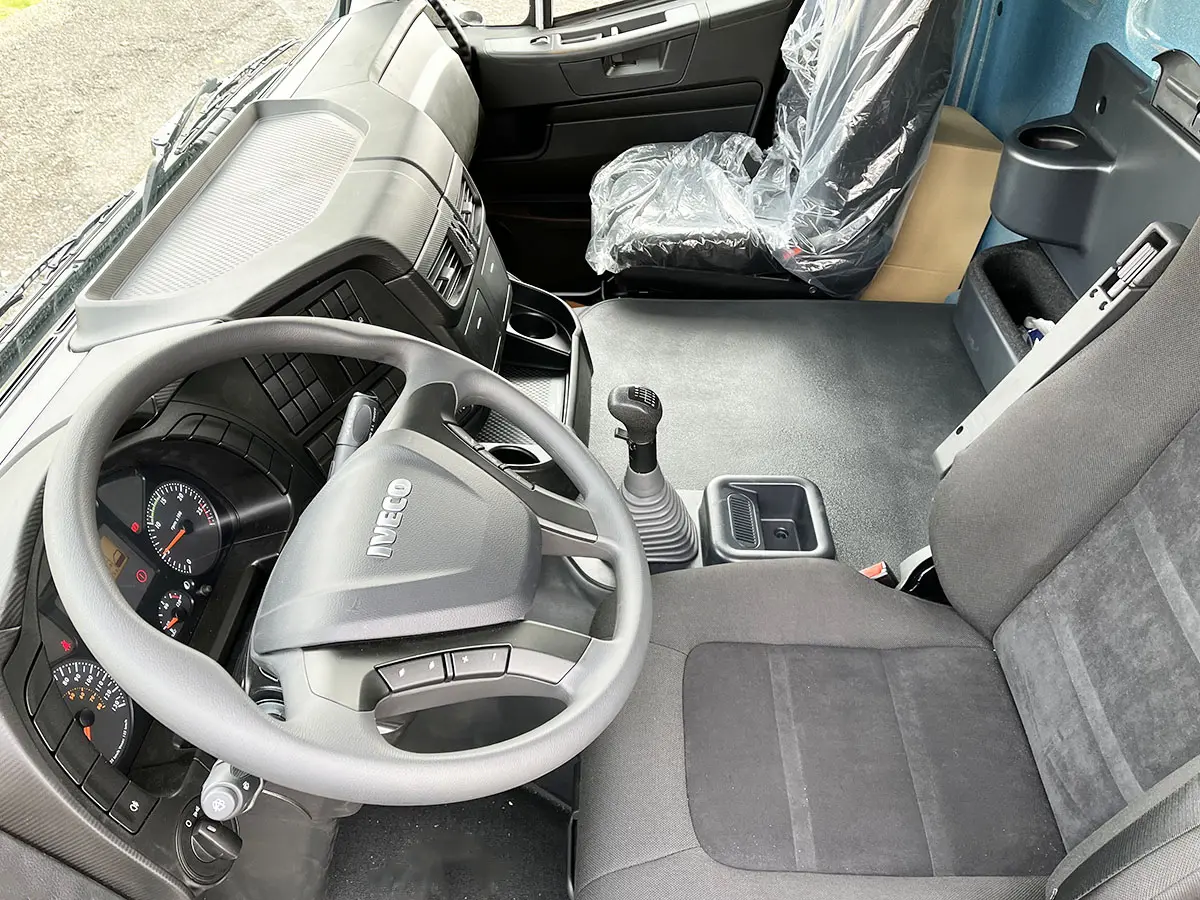 Iveco Trakker AD380T41H-3820 Chassis Cabin 6x4 7
