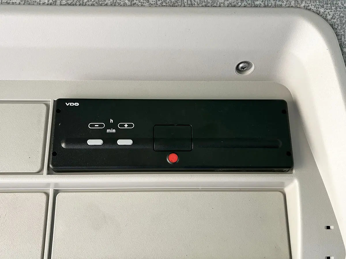 Iveco Trakker AD380T41H-3820 6x4 Chassis Cabin 10