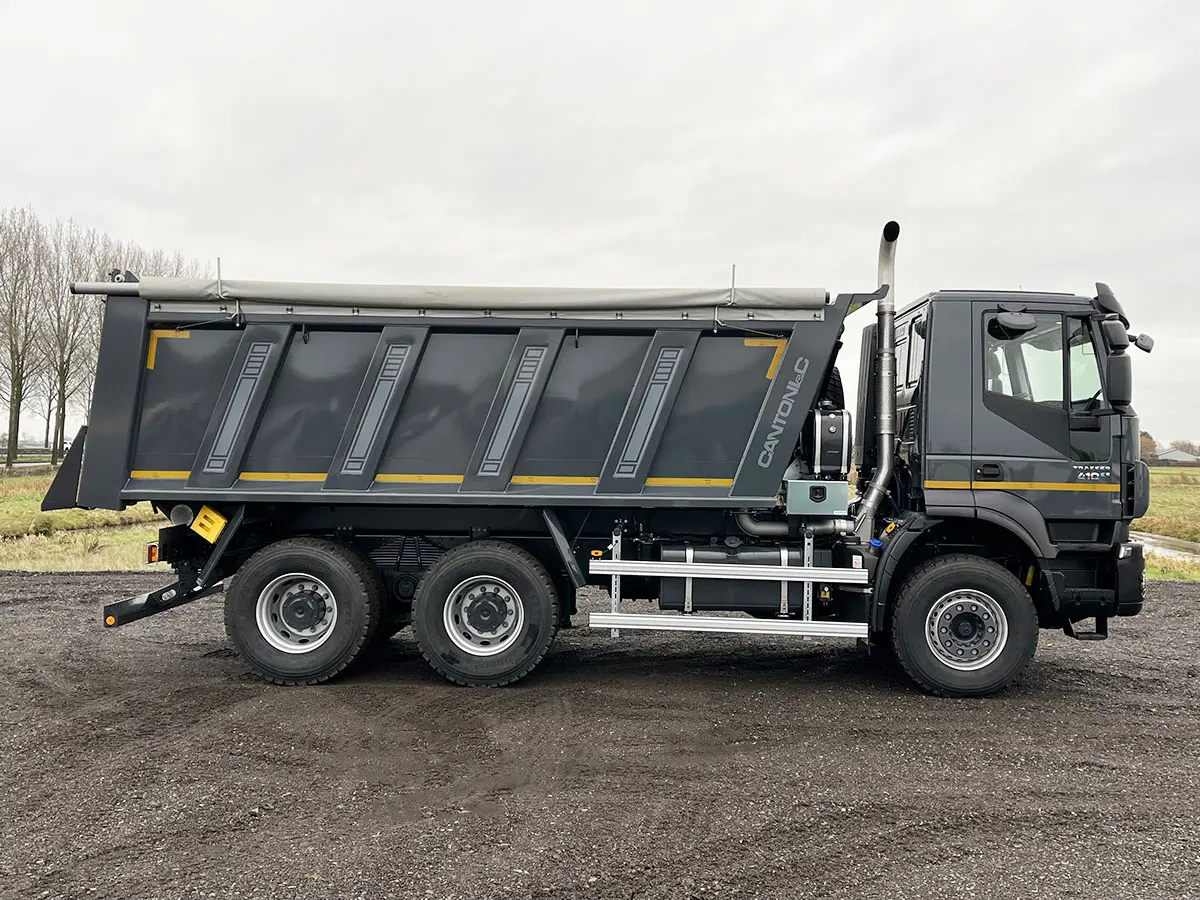 Iveco Trakker AD380T41H 6x4 Tipper Truck 5