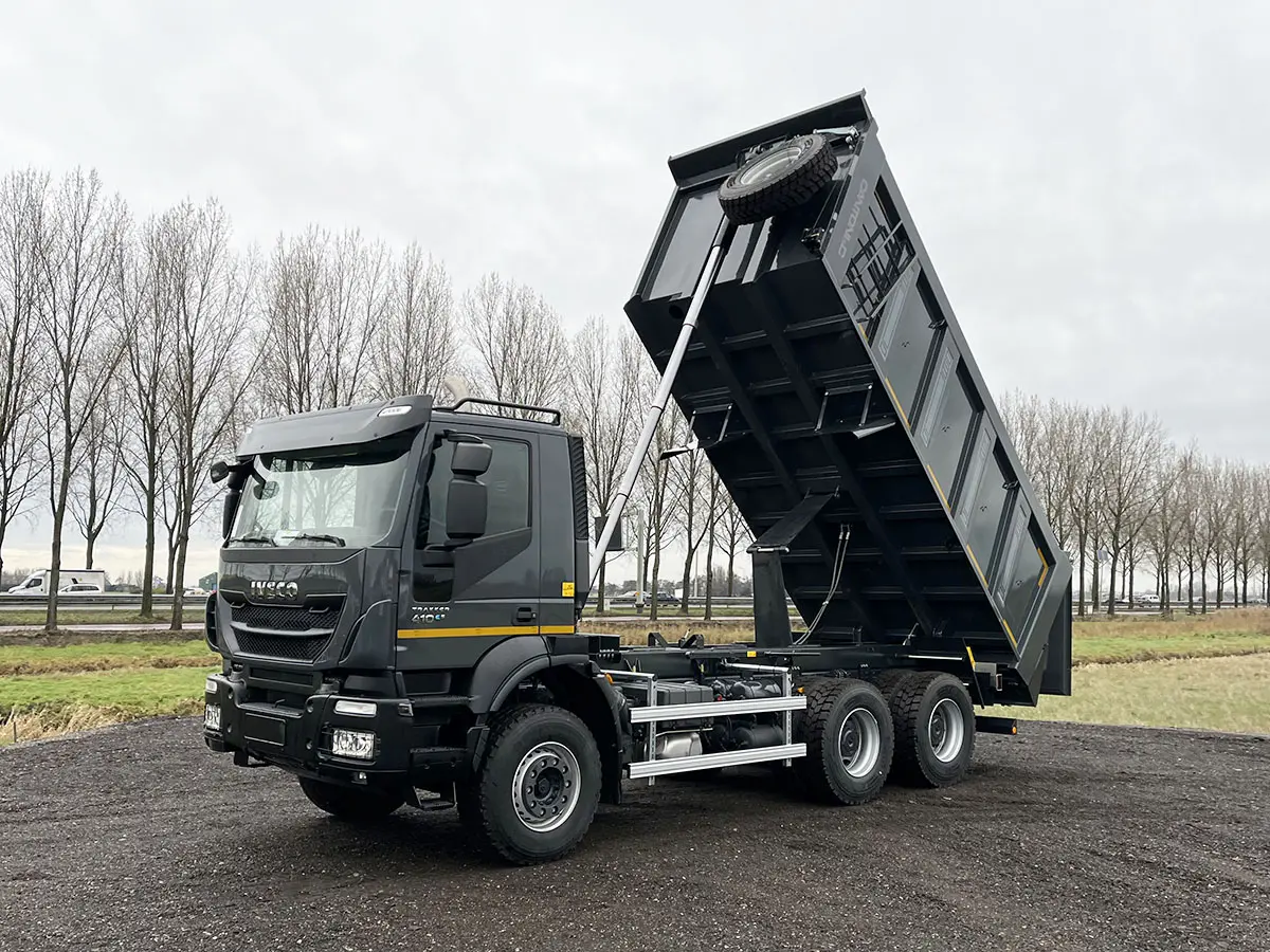 Iveco Trakker AD380T41H 6x4 Tipper Truck 10