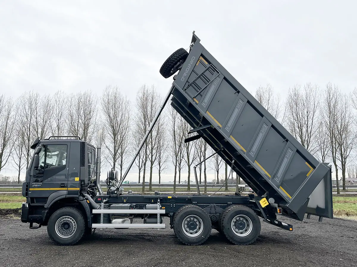 Iveco Trakker AD380T41H 6x4 Tipper Truck 11
