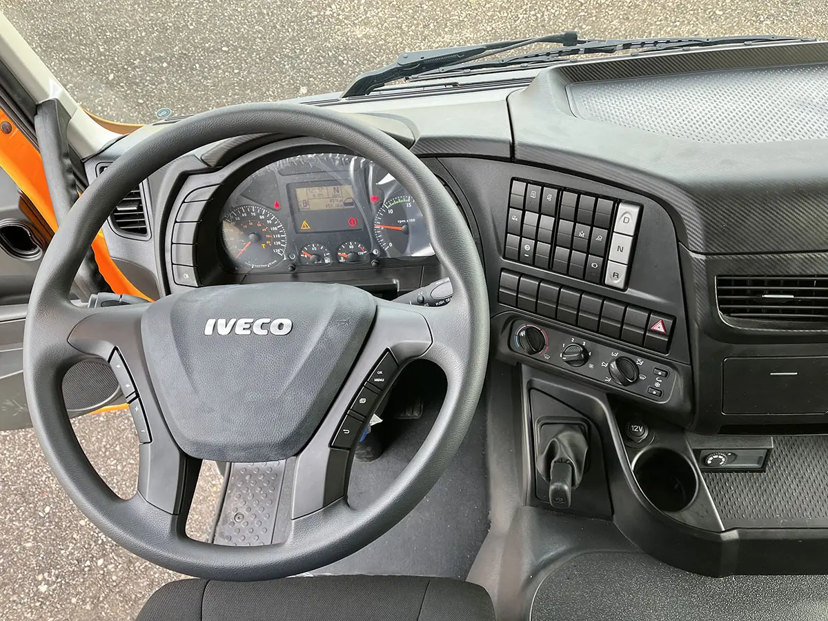 Iveco Trakker AD380T41/P-4200 Chassis Cabin 6x4 9