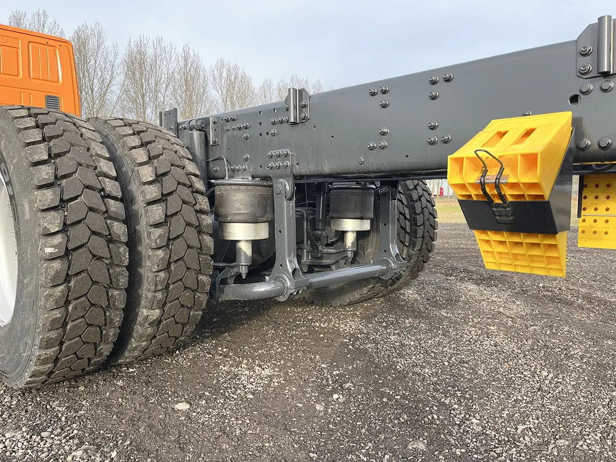 Iveco Trakker AD380T41/P-4200 Chassis Cabin 6x4 13