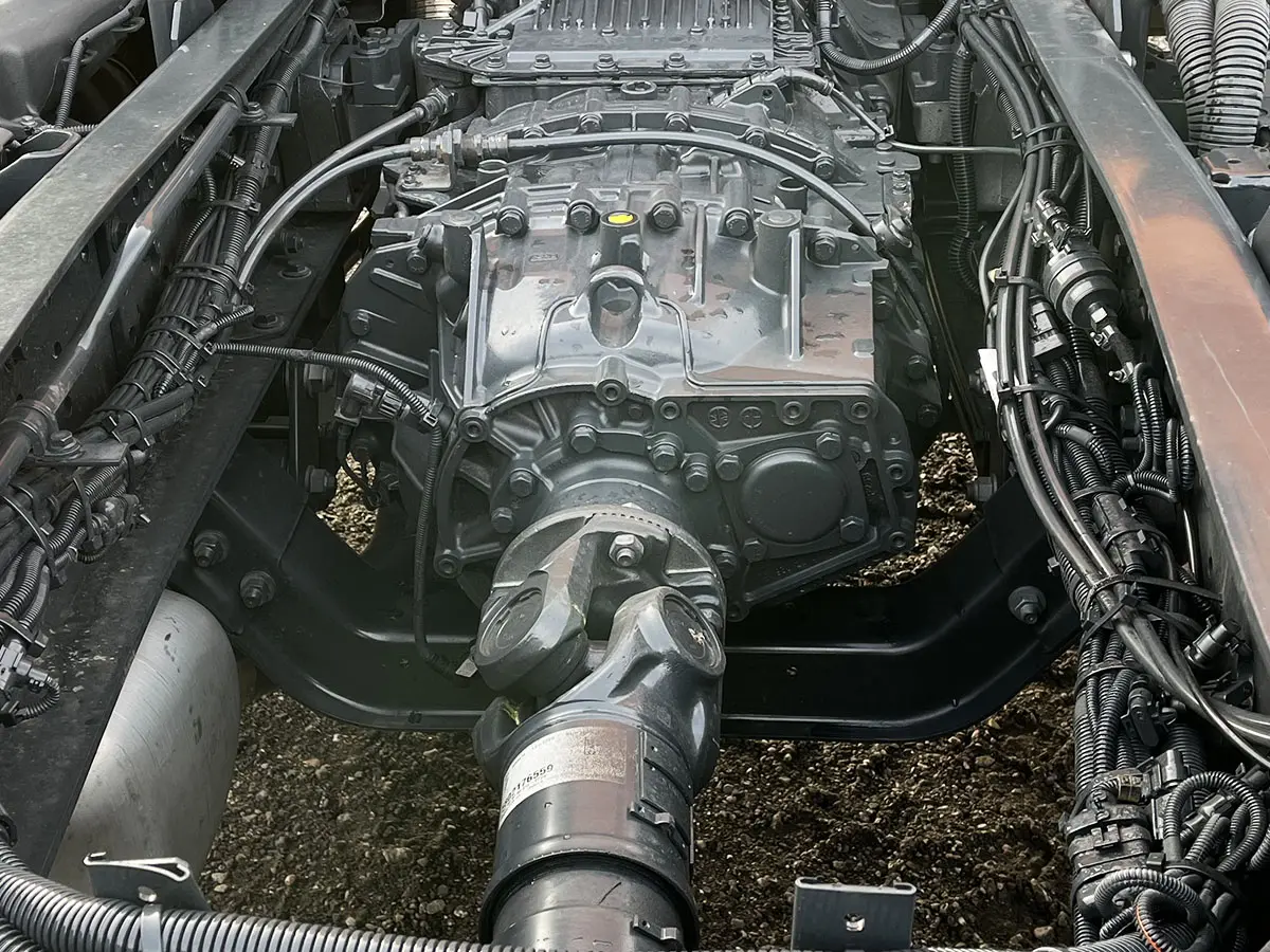 Iveco Trakker AD380T41/P-4200 6x4 Chassis Cabin 14