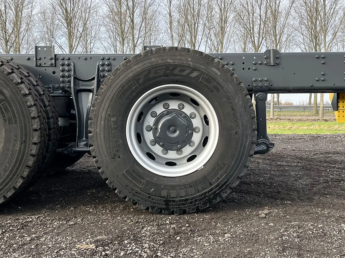 Iveco Trakker AD380T41/P-4200 Chassis Cabin 6x4 16