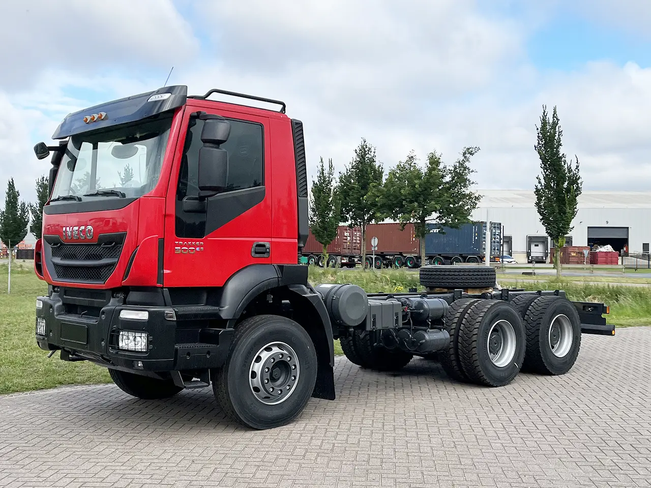 Iveco Trakker AD380T50-3500 Chassis Cabin 6x4