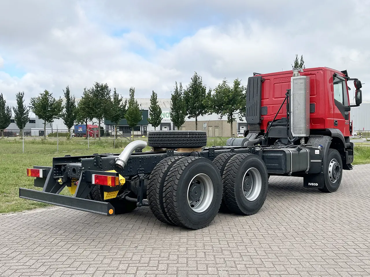Iveco Trakker AD380T50-3500 Chassis Cabin 6x4 6