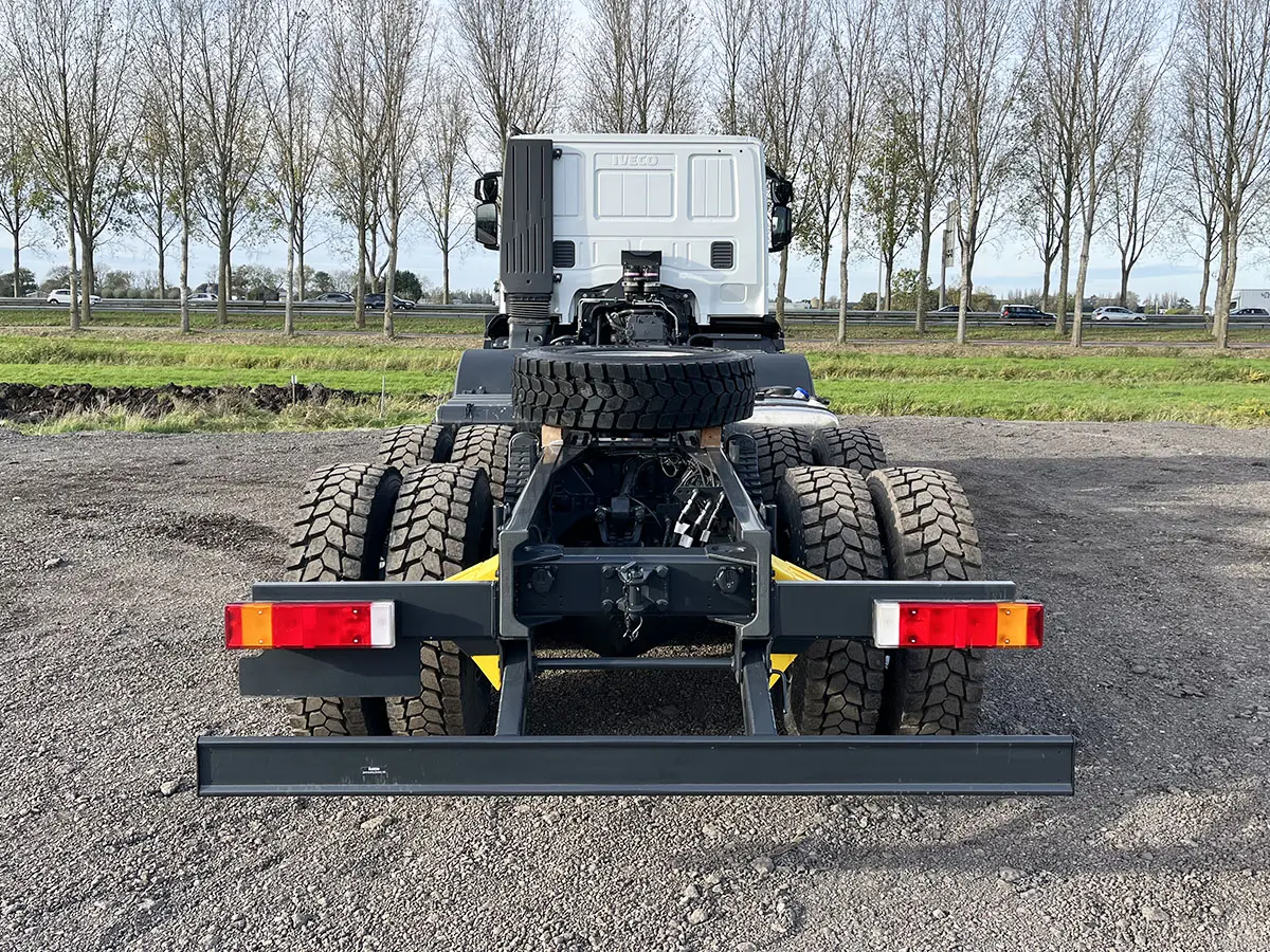 Iveco Trakker AD410T41H-4250 Chassis Cabin 8x4 10